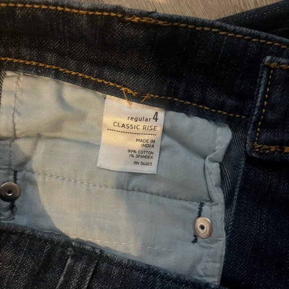Old Navy Sweetheart Flare Jeans - Picture 2 of 3